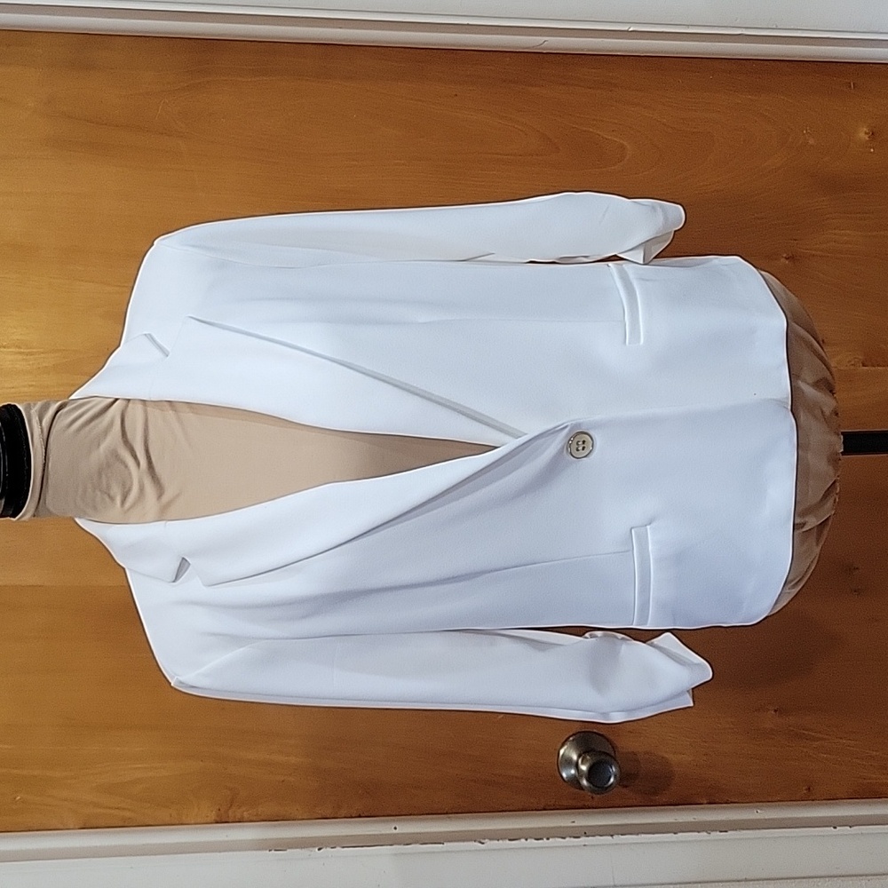 White Women's Single-Button Blazer